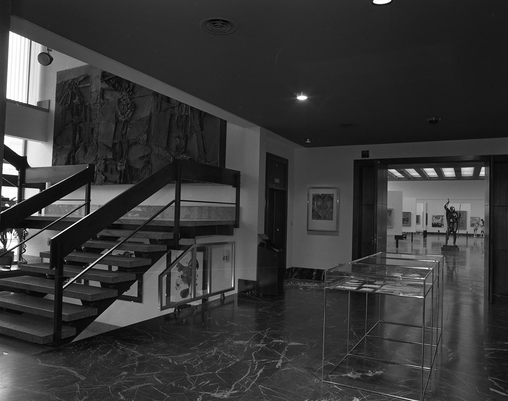 Hall de acceso a la sala de arte contemporáneo del Museo de Bellas ...