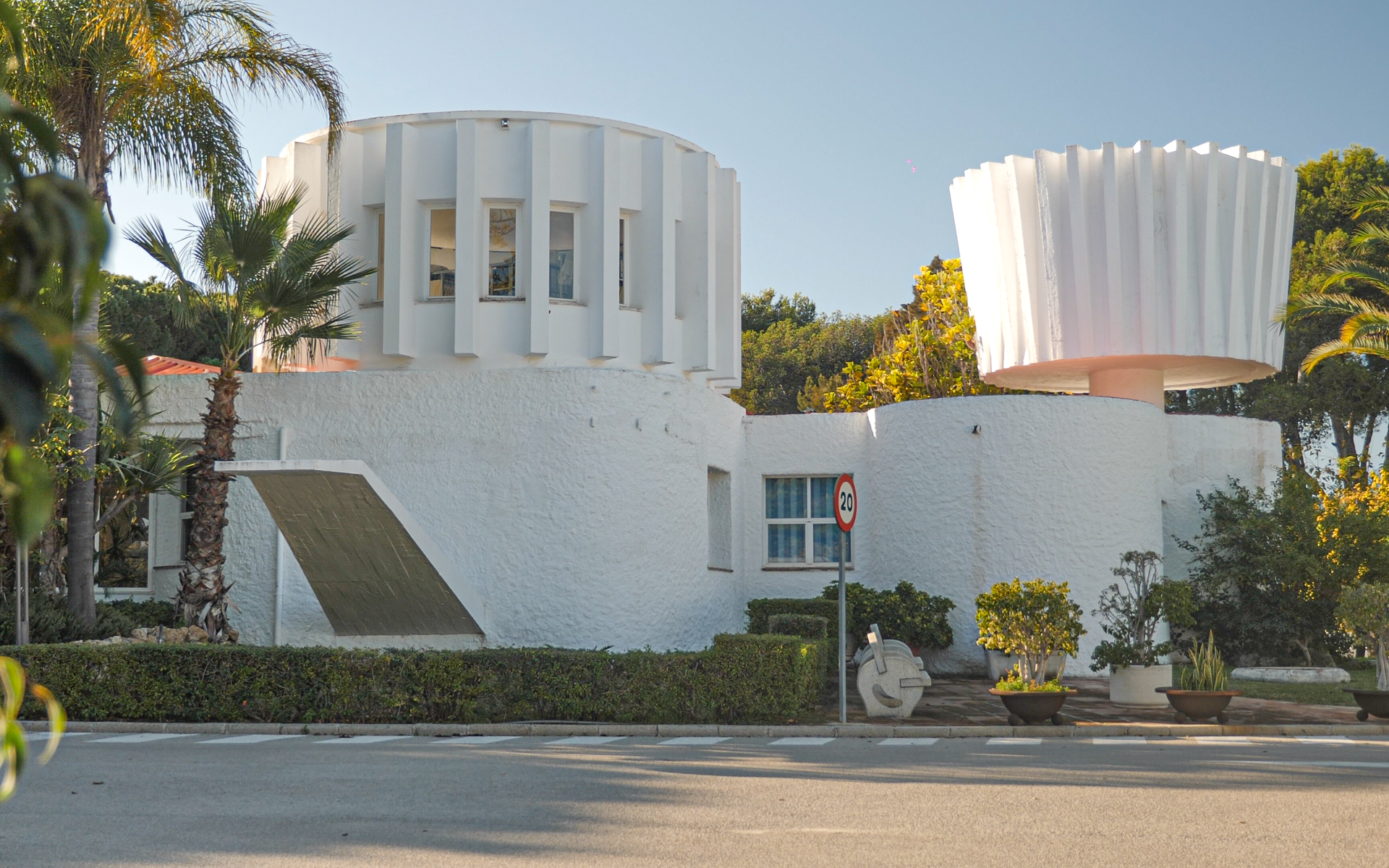 Conjunto ciudad residencial Tiempo Libre, Marbella, Málaga. Manuel Aymerich Amadiós y Ángel Cadarso del Pueyo