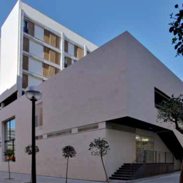Edificio Intergeneracional Plaza de América