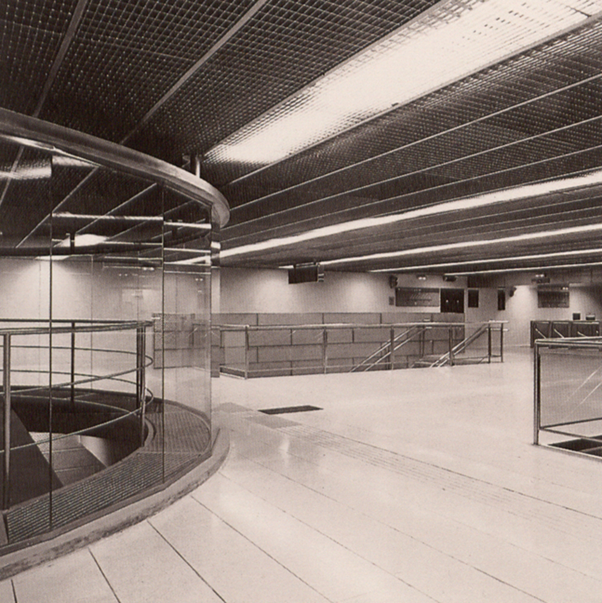  Estación de Metro Bac de Roda