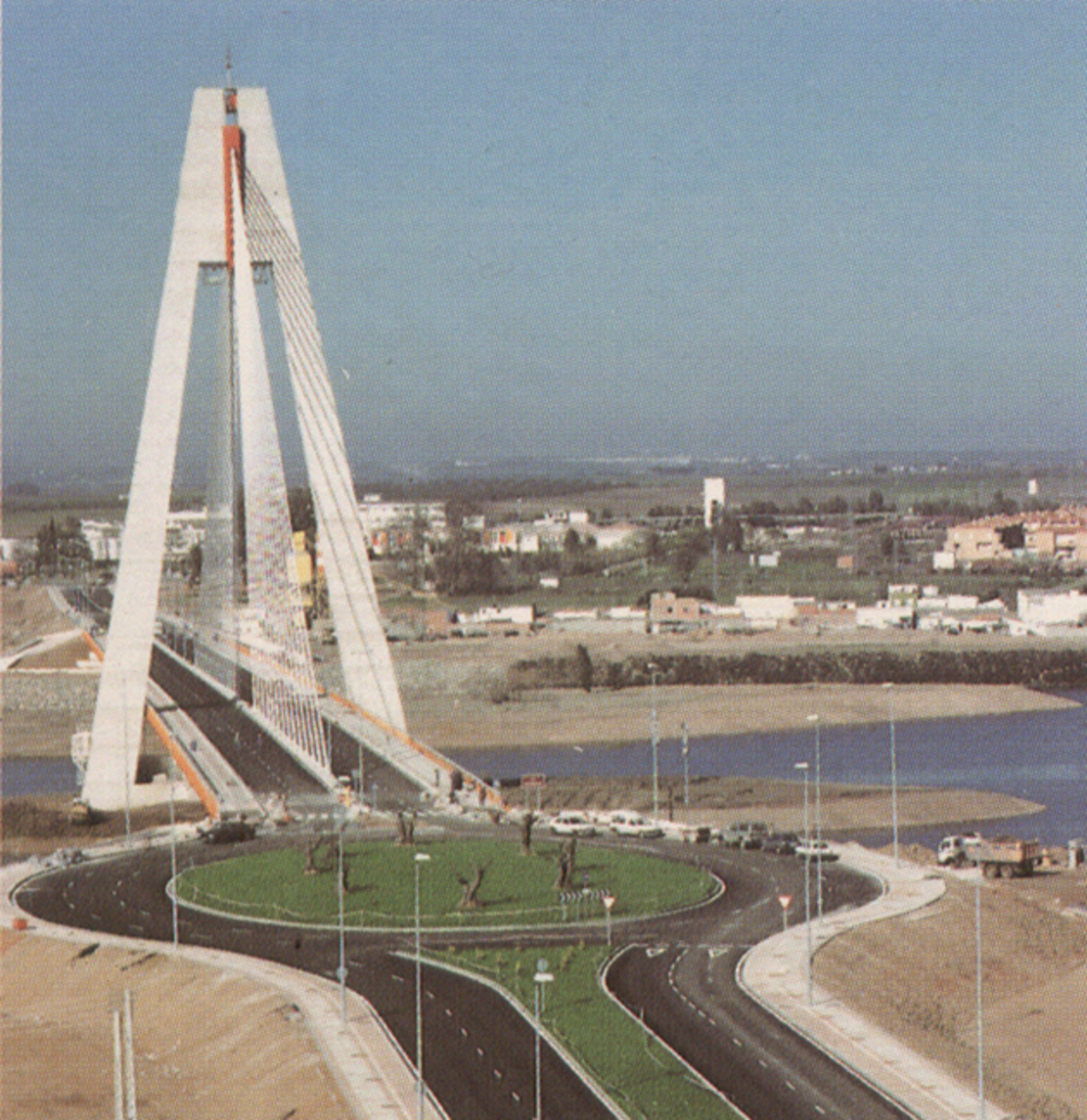  Puente Real sobre el río Guadiana