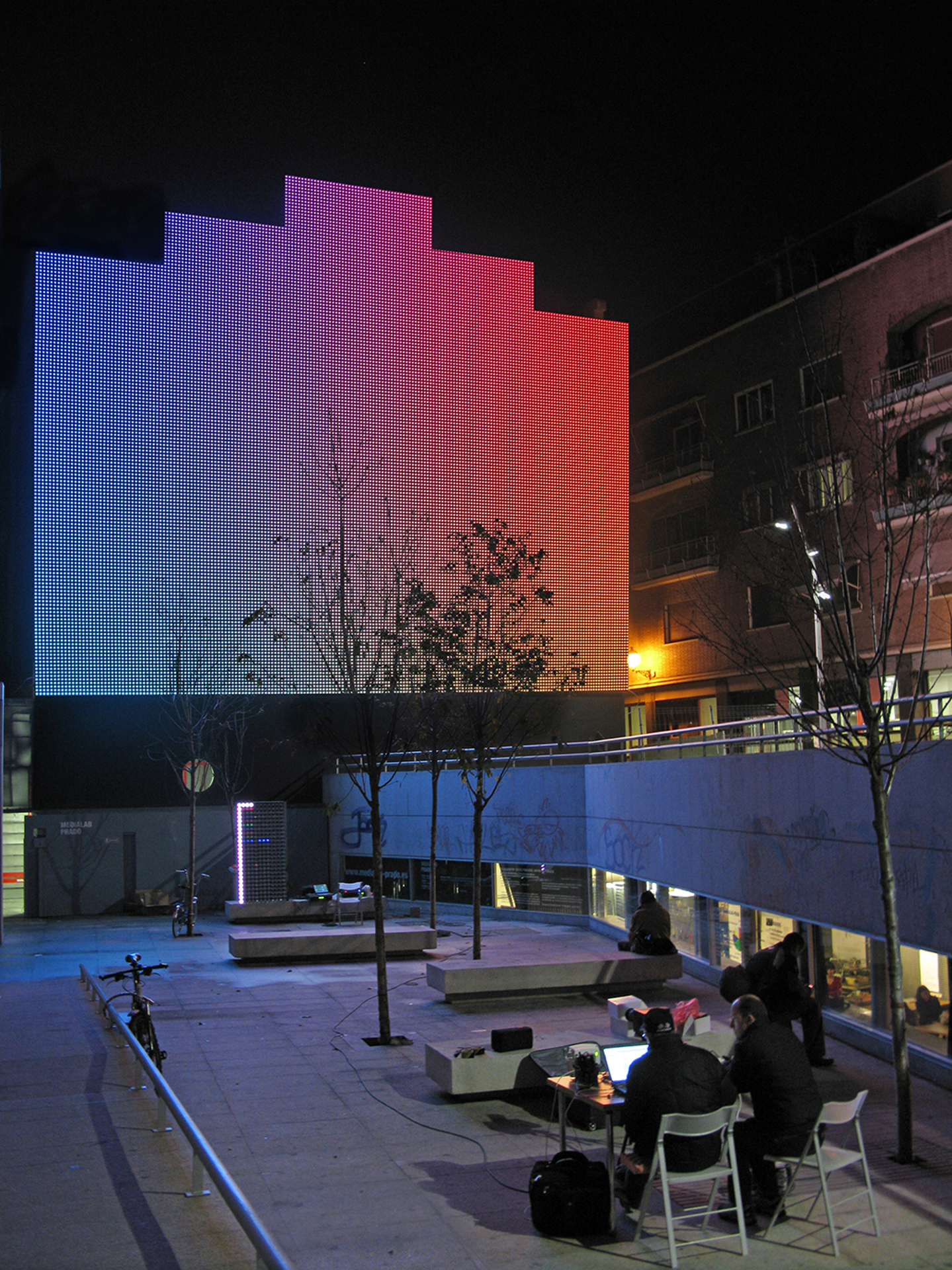  Led Action Facade