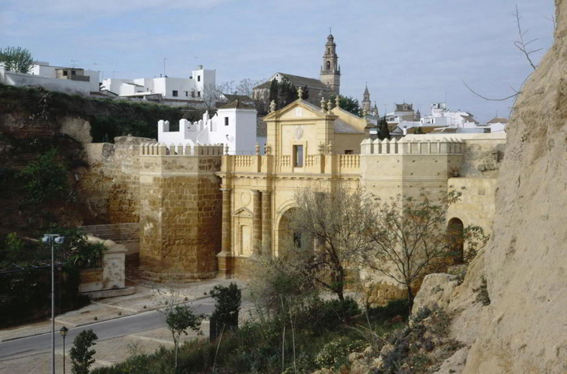  Restauración y Centro de interpretación de la Puerta de Córdoba de Carmona
