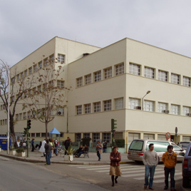 Edificio del campus de la Facultad de Medicina