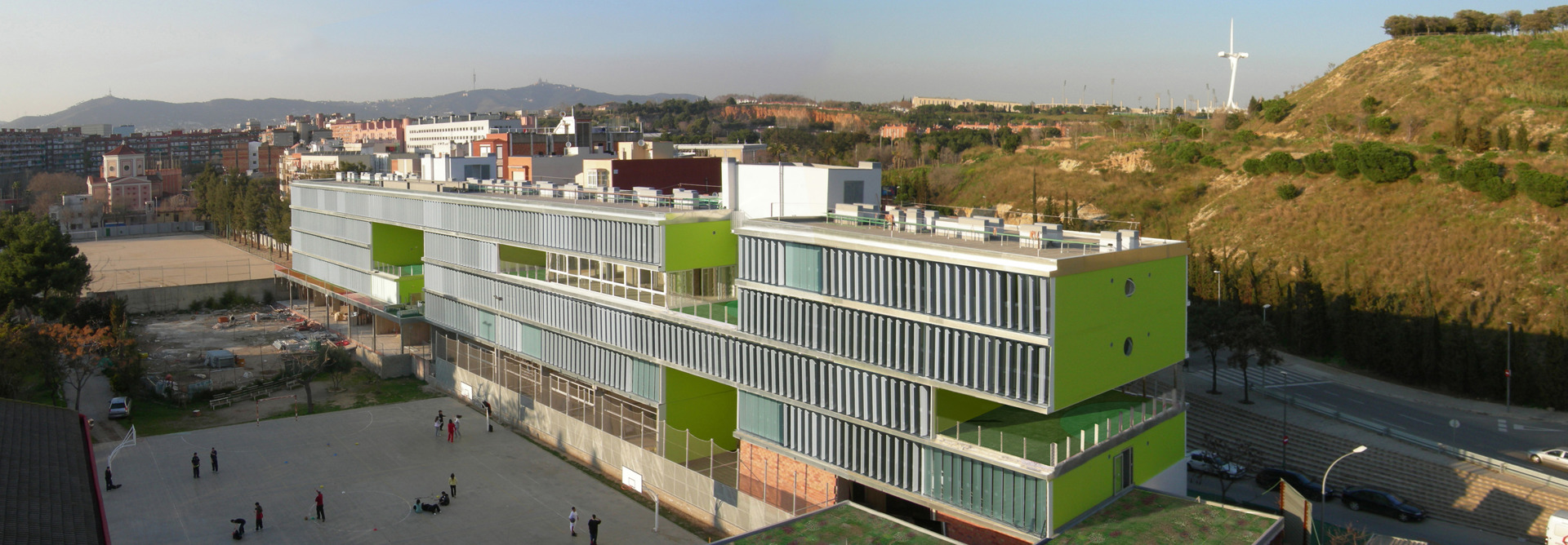  Edificio Mare de Deu en Barcelona: 97 viviendas para jóvenes