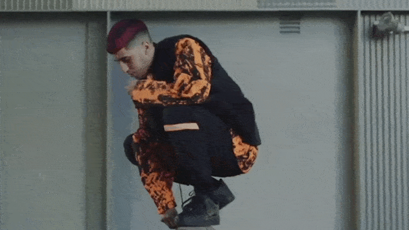 Capturas de Dinero en una mochila, Love Yi (2019, dirigido por Tokyu Studio)