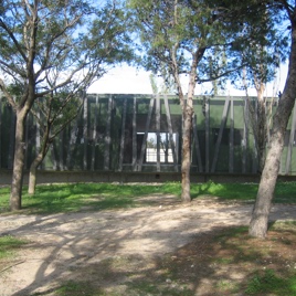 Edificio de viviendas tuteladas en Zaragoza