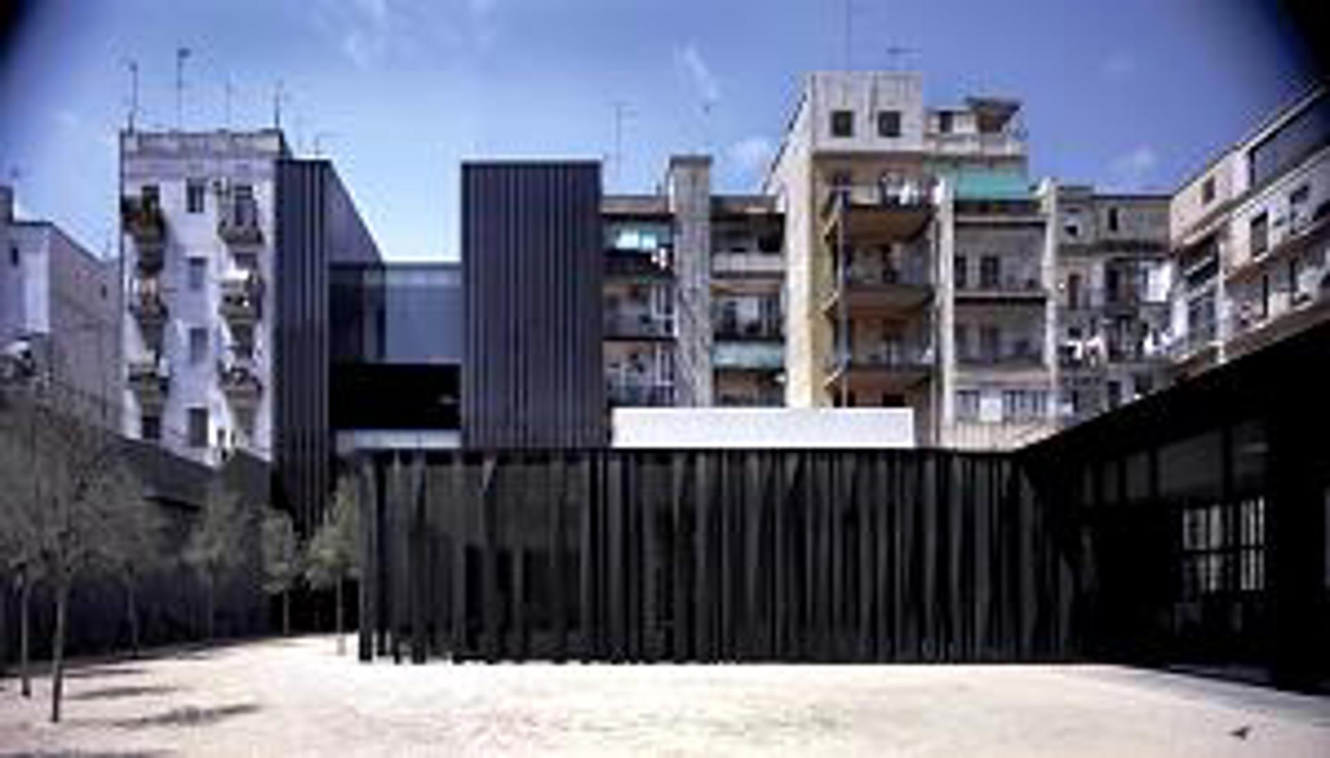  Biblioteca Sant Antoni - Joan Oliver