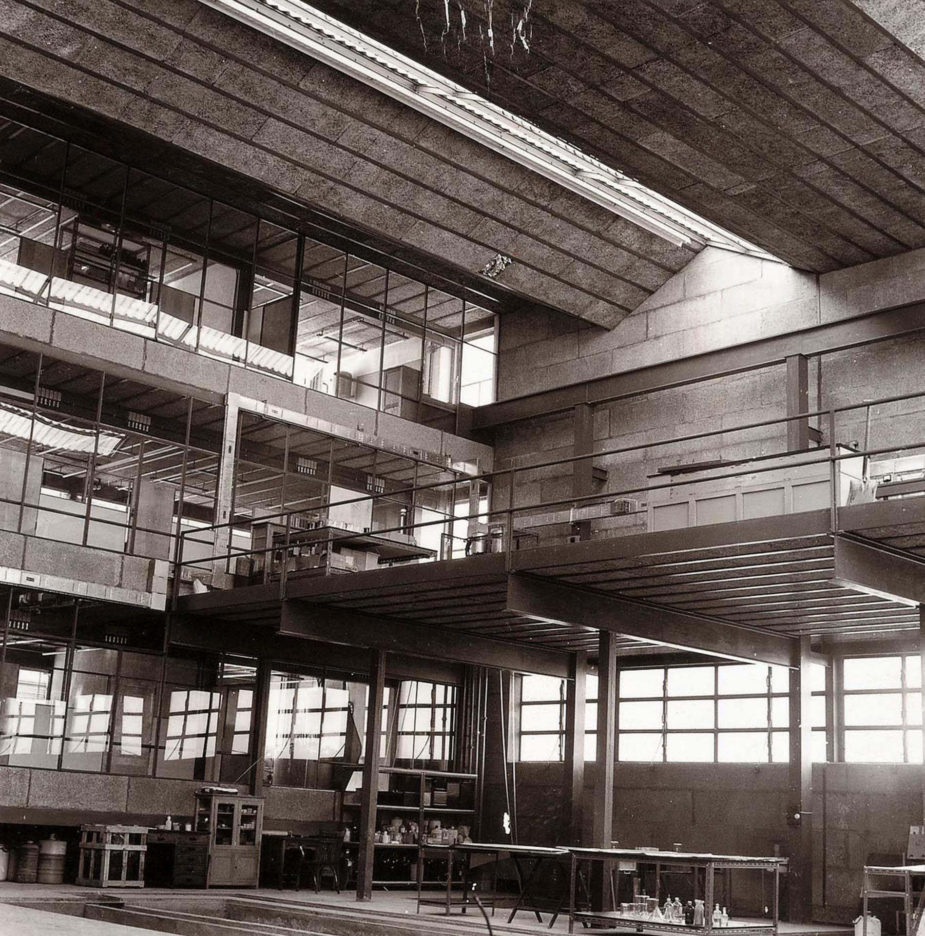  Naves del Centro Nacional de Investigaciones Metalúrgicas (CENIM)