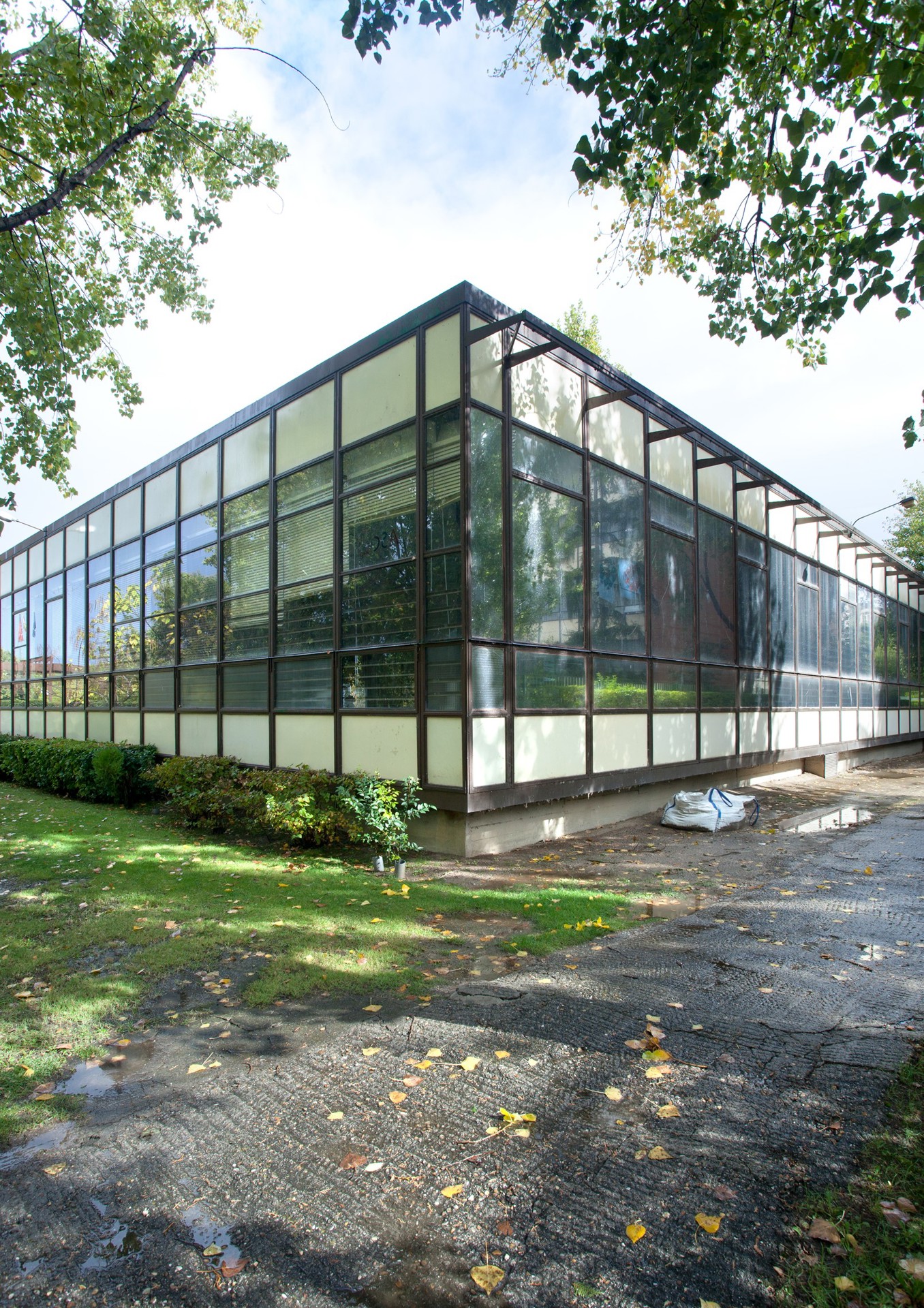  Escuela de Maestría Industrial San Blas (Instituto de Enseñanza Secundaria San Blas)