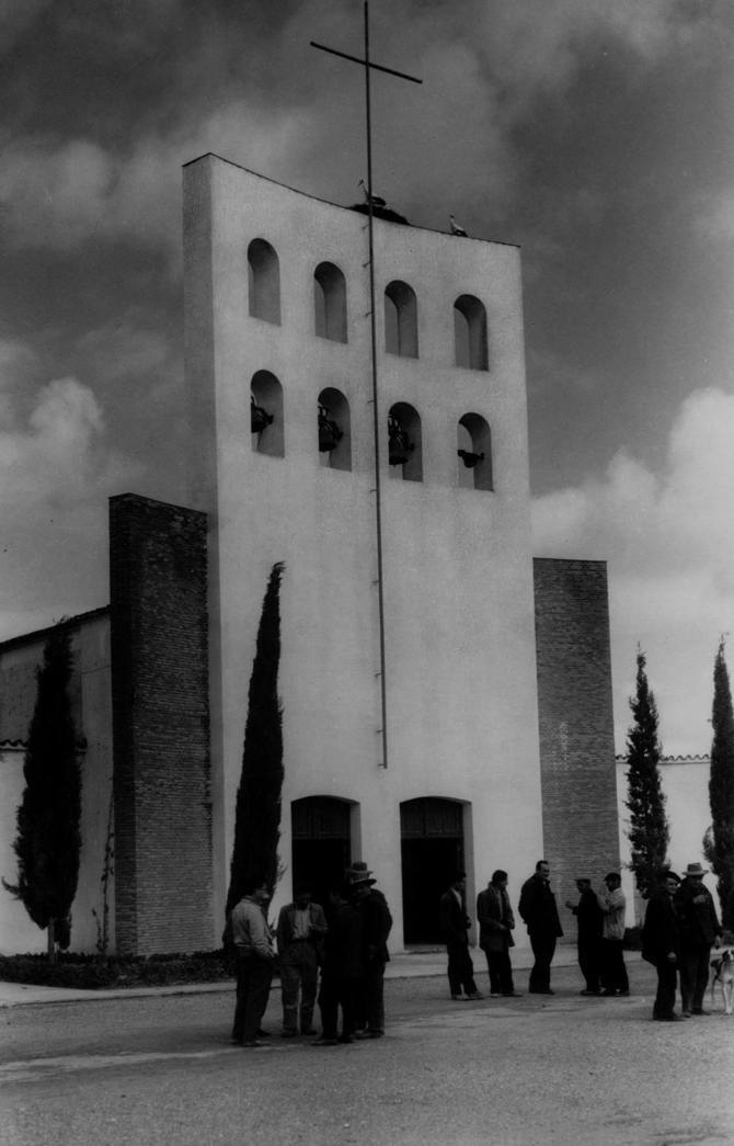 Iglesia de Gévora del Caudillo, Carlos Arniches
