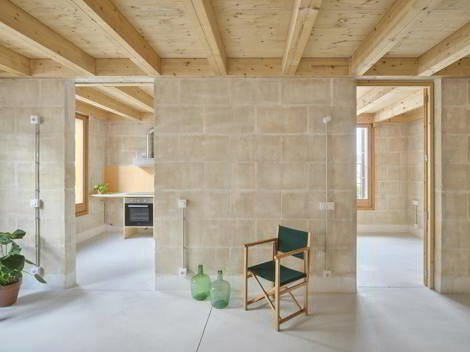 9 VPP Es Mitjorn Gran, de MIBA Architects y Simbiótiqa