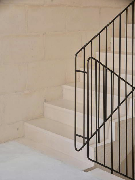 9 VPP Es Mitjorn Gran, de MIBA Architects y Simbiótiqa