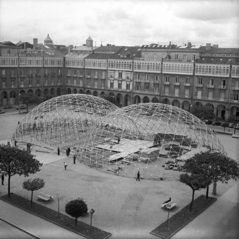 Teatro ambulante para festivales de España, A Coruña. Emilio Pérez Piñero
