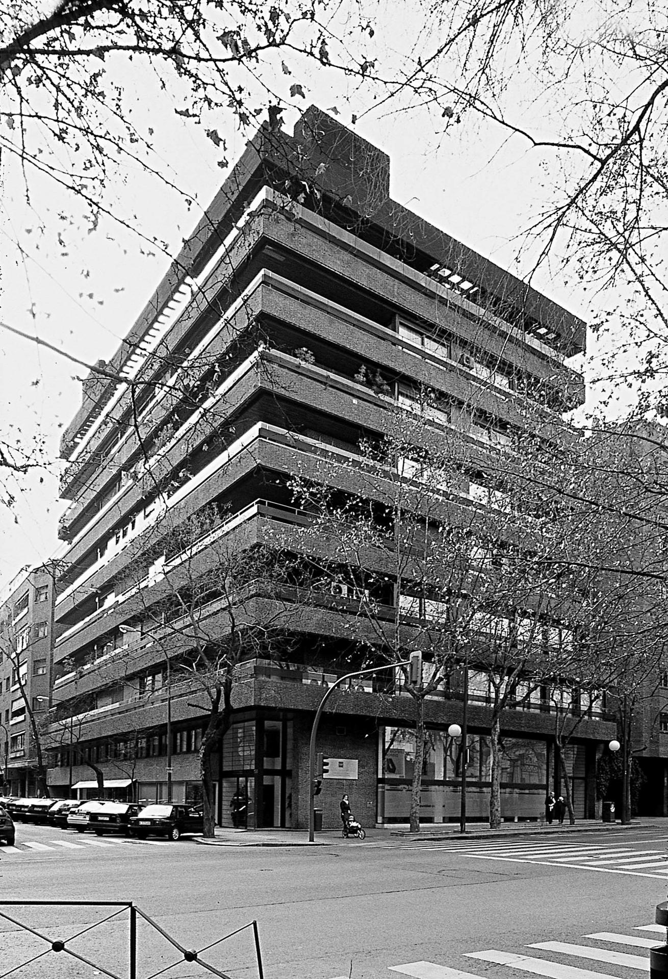 Edificios de viviendas en el Paseo del General Martínez Campos