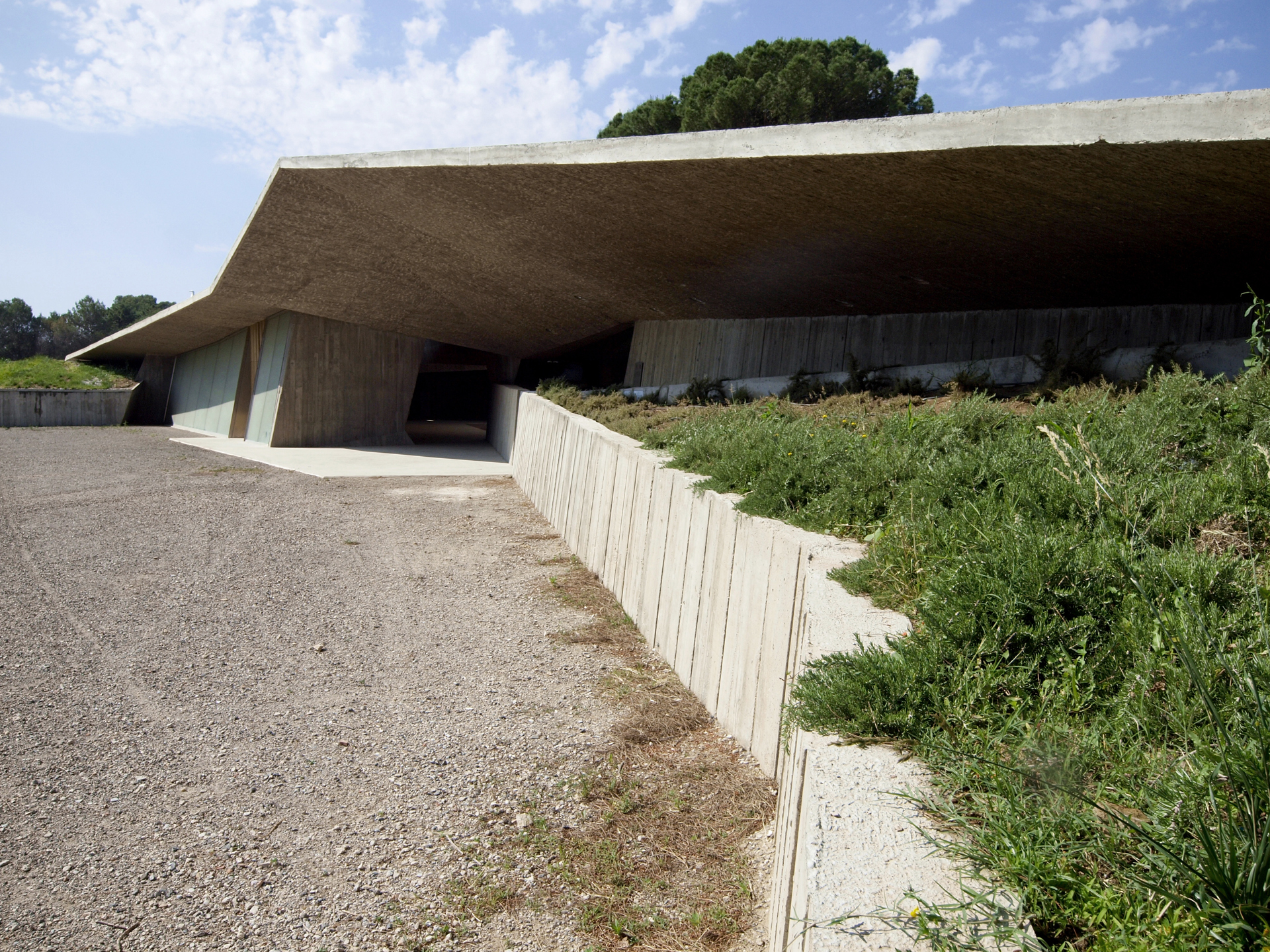  Edificio de recepción al Conjunto Monumental de Empúries