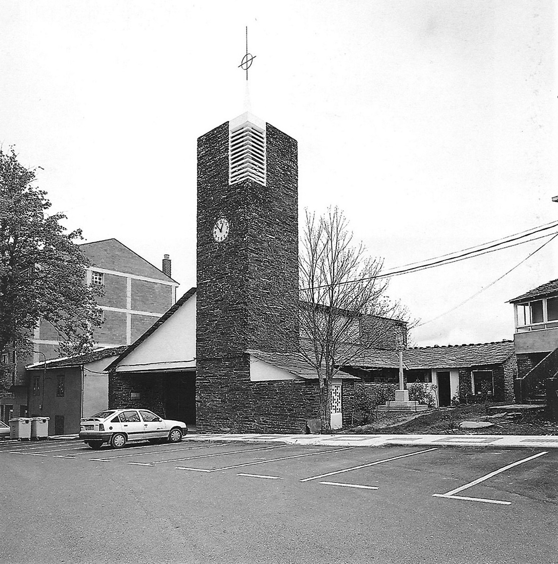  Iglesia de Santa Cruz de Incio