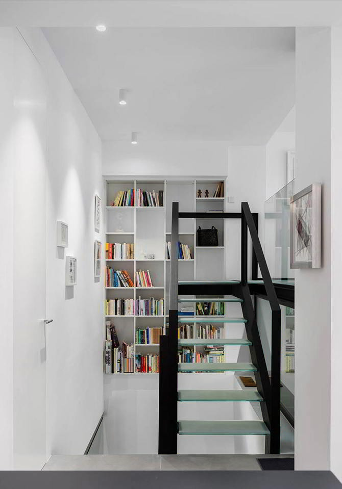 Un gusano en el interior de una manzana, Las Palmas de Gran Canaria, Gran Canaria. Romera Arquitectos