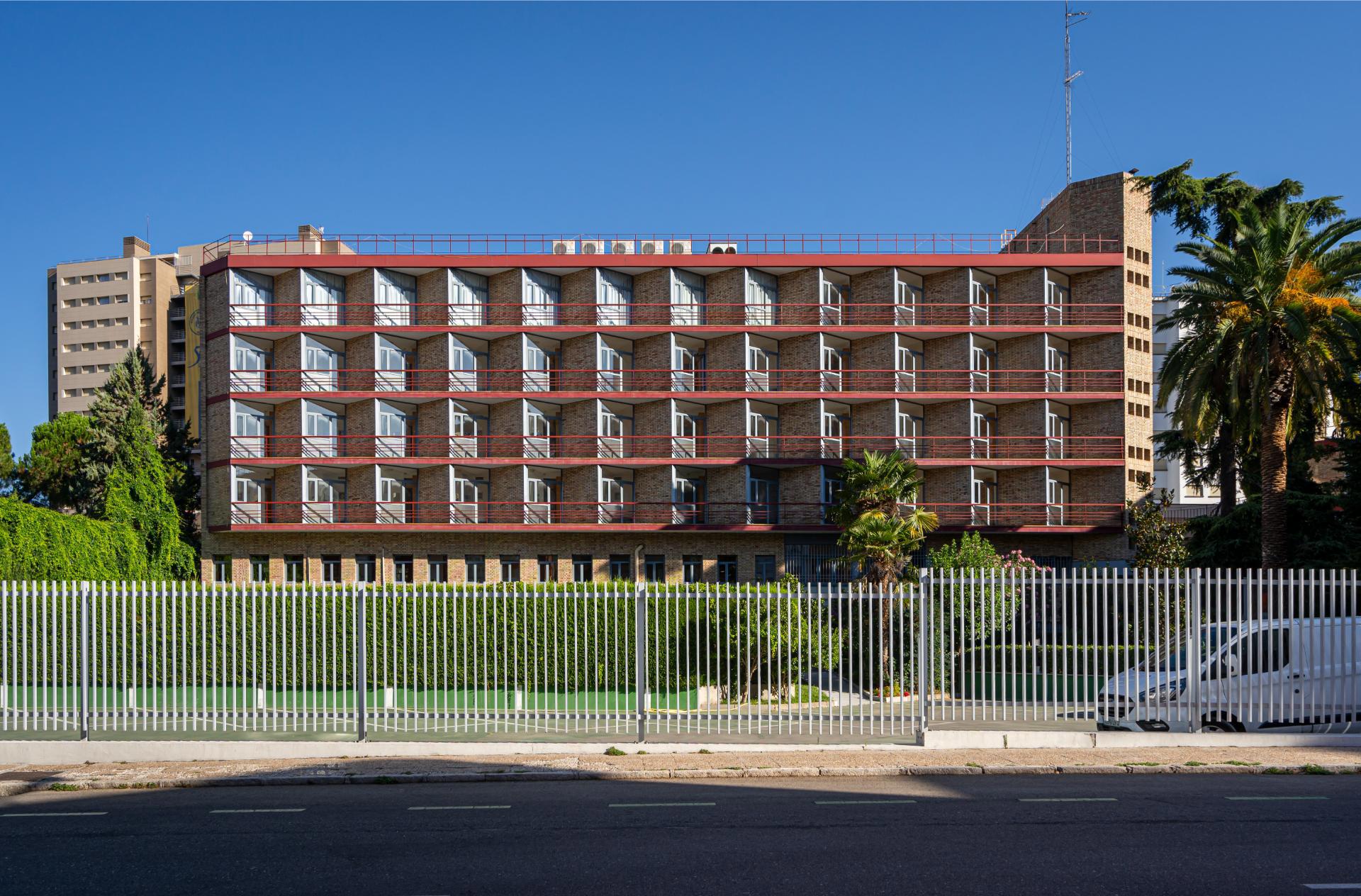  Colegio Mayor Santa Mónica