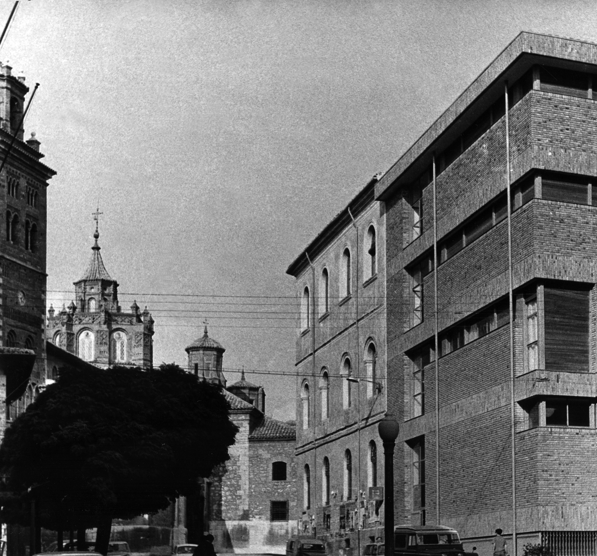  Escuela de Artes y Oficios Artísticos de Teruel