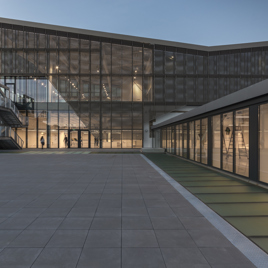 Ampliación y reforma de la antigua fábrica de tabaco (Tabakalera)