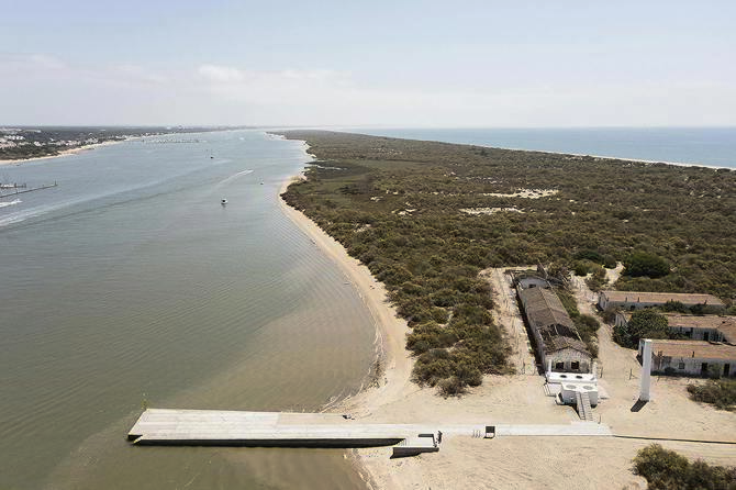 Adecuación Paisajística e Intervención en la Almadraba de Nueva Umbría, de Sol89