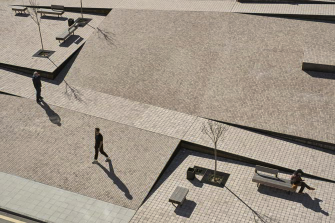 Plaza del Zarrón. BOV Estudio