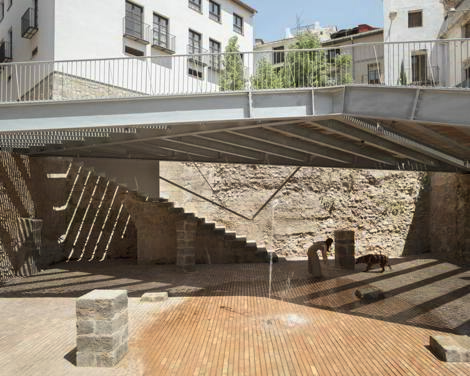 Plaza de la Sinagoga. Grupo Aranea, el Fabricante de Espheras, Cel-Ras arquitectura