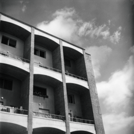 Edificio de viviendas dúplex en la Colonia Virgen del Pilar