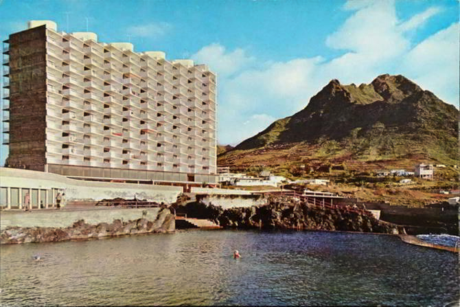 Edificio Altagay (1ª fase), Punta del Hidalgo, Tenerife. Luis Cabrera
