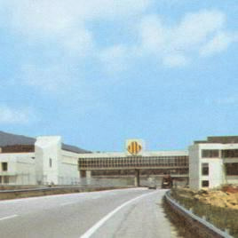 Edificios de equipamiento del Area de Servicio de "La Jonquera" "Porta catalana"