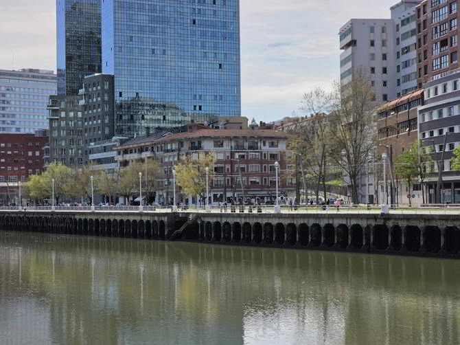 Edificio residencial Paseo de Uribitarte nº 14, Bilbao. Ágata Markiegui Soloaga,