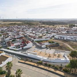 Intervención en la plaza Clara Campoamor