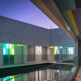 Edificio célula. Alojamientos universitarios