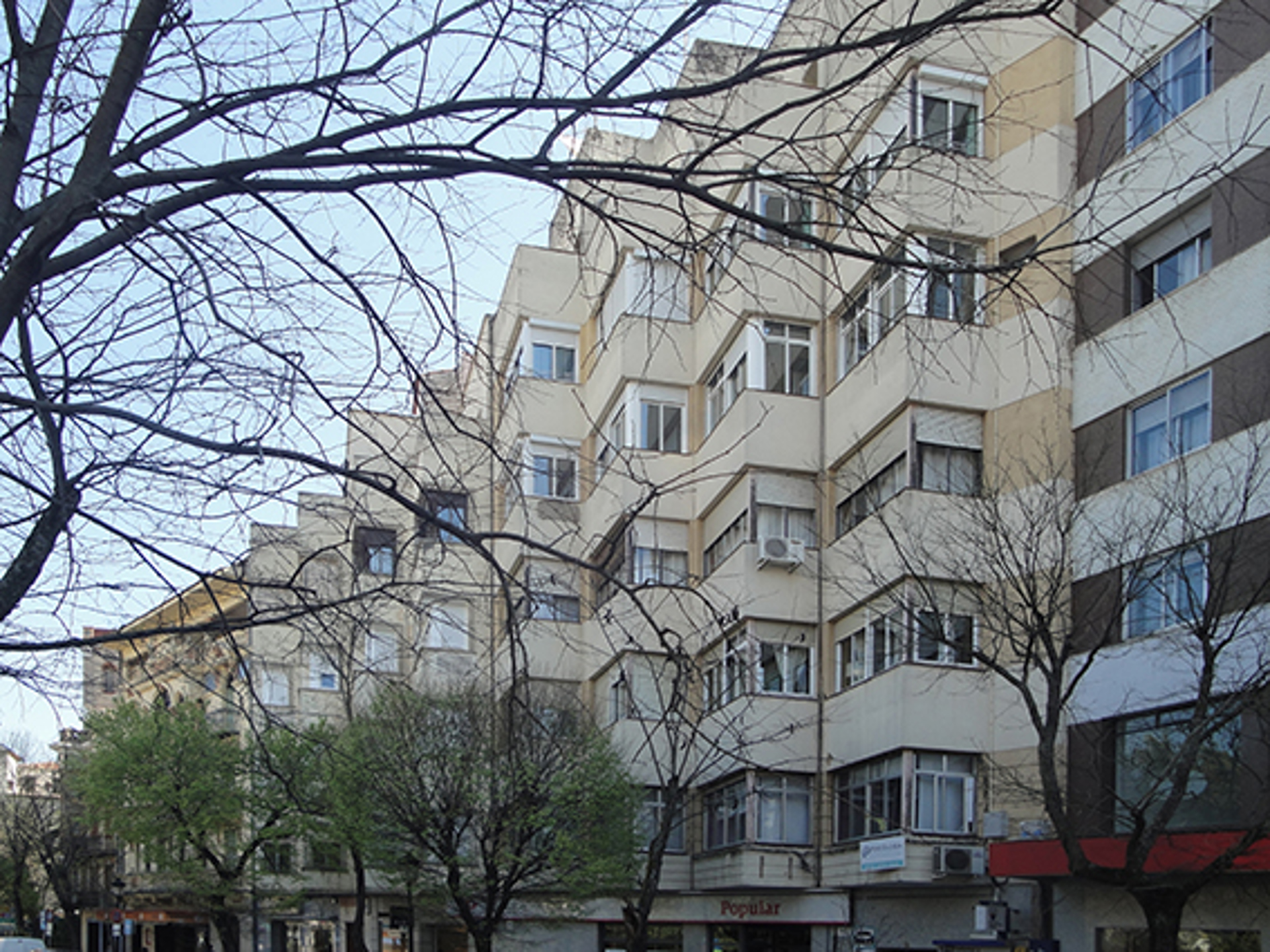  Edificio de viviendas Casa de los Picos