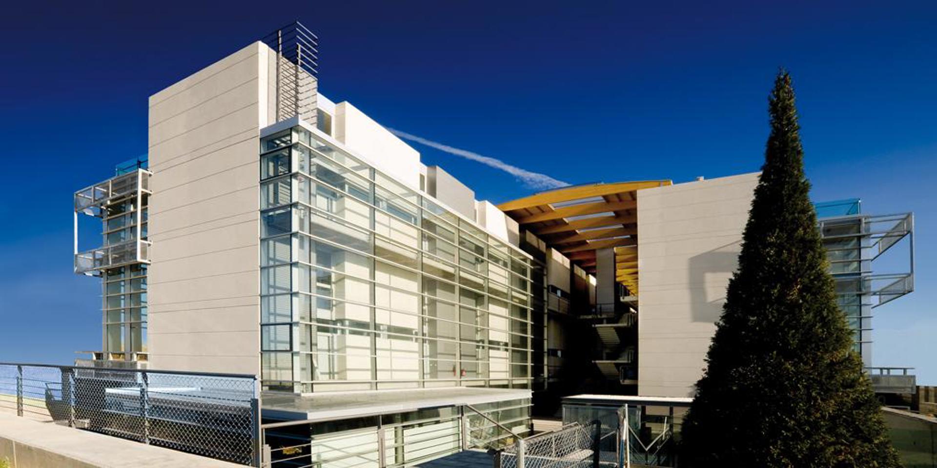  Edificio ALIUS: 110 oficinas y local comercial