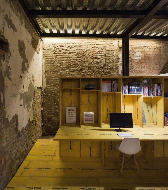 Reforma de local para oficina-taller en la Calle San Jerónimo, Granada. Cuac arquitectura (Tomás García Píriz, Francisco Javier Castellano Pulido)