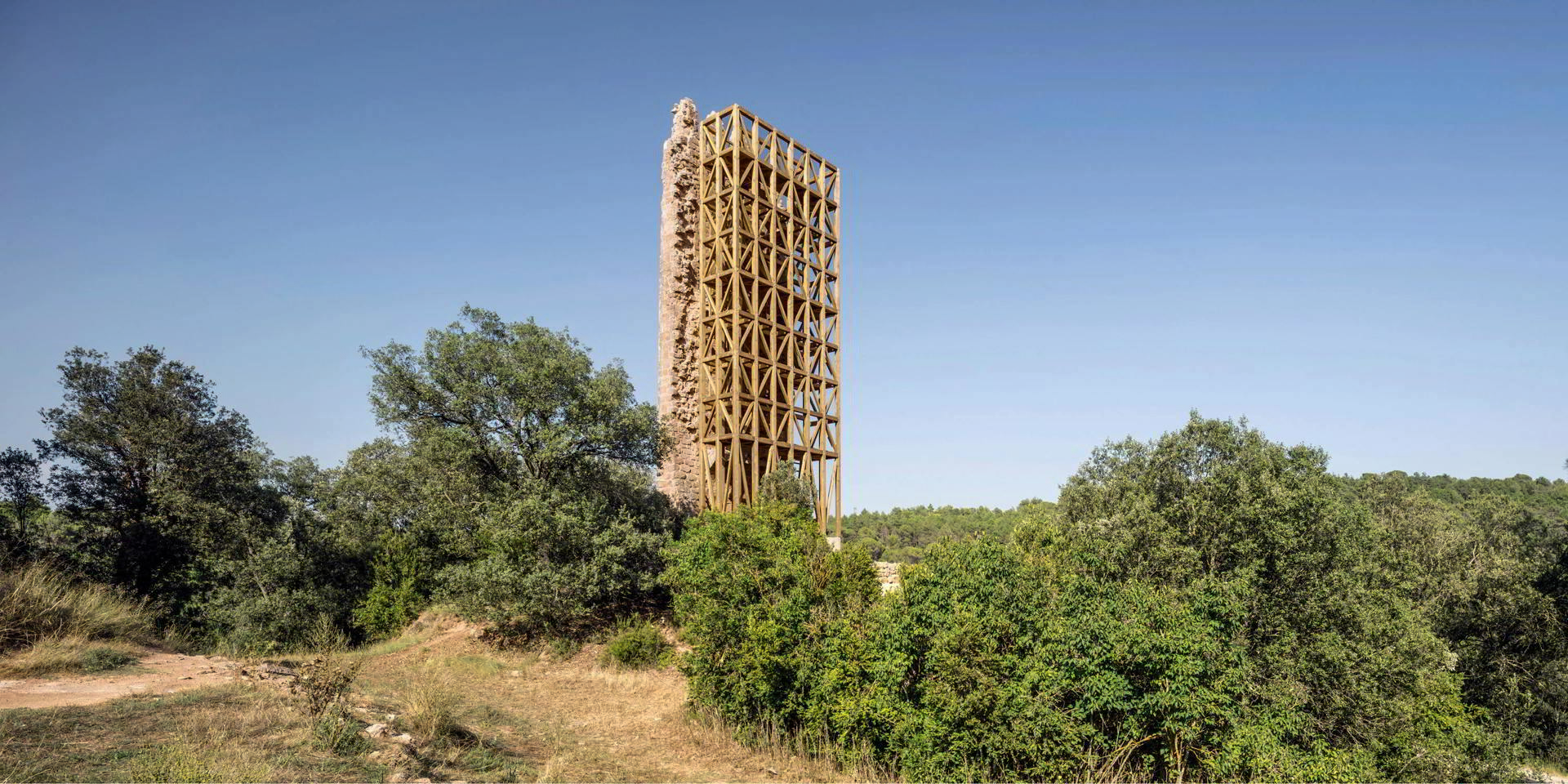 Recuperación de la Torre de Merola, Puig-reig, Barcelona. Carles Enrich