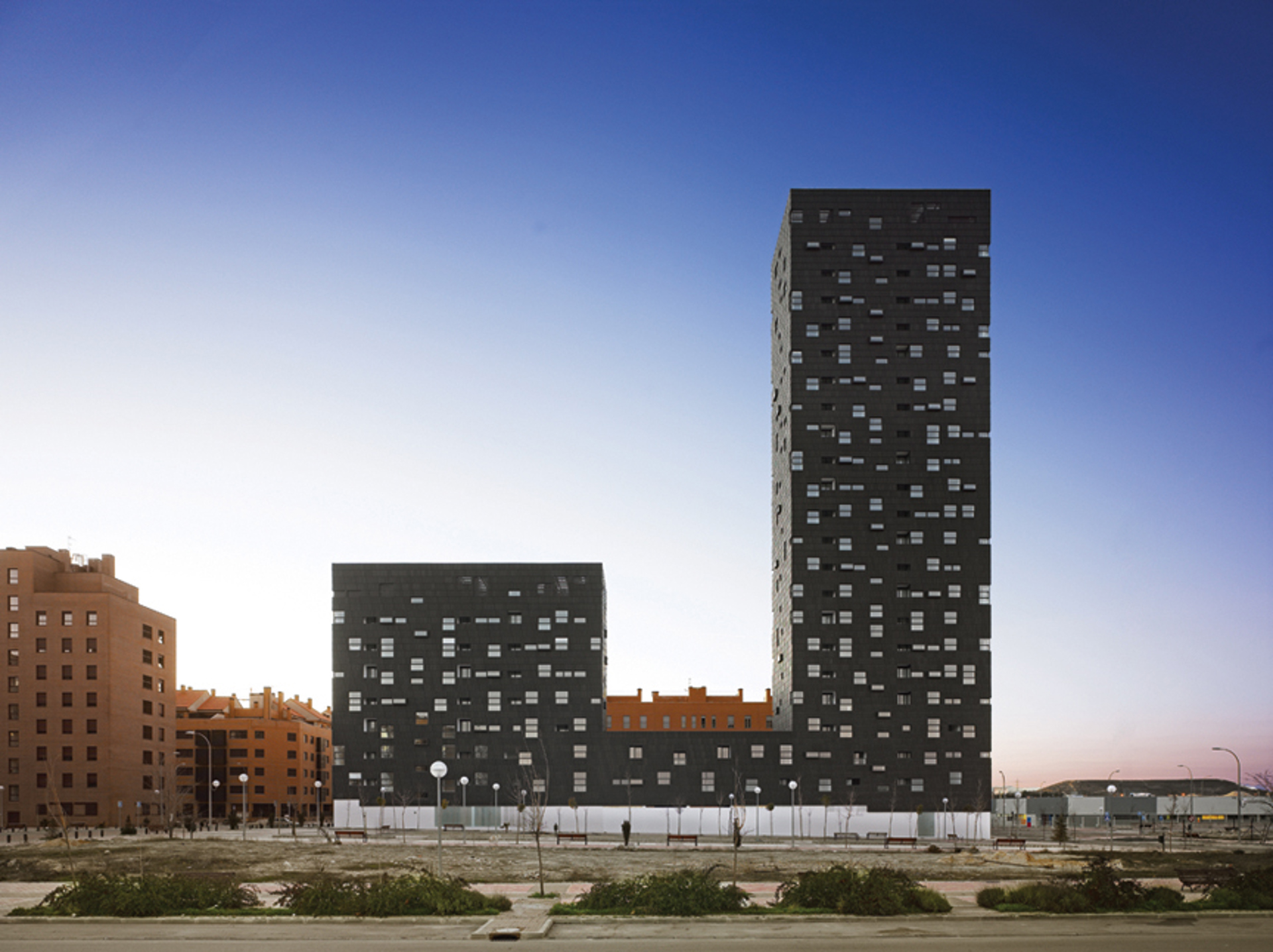  132 viviendas de promoción pública, parcela 5.16, Ensanche de Vallecas, Madrid. EMVS