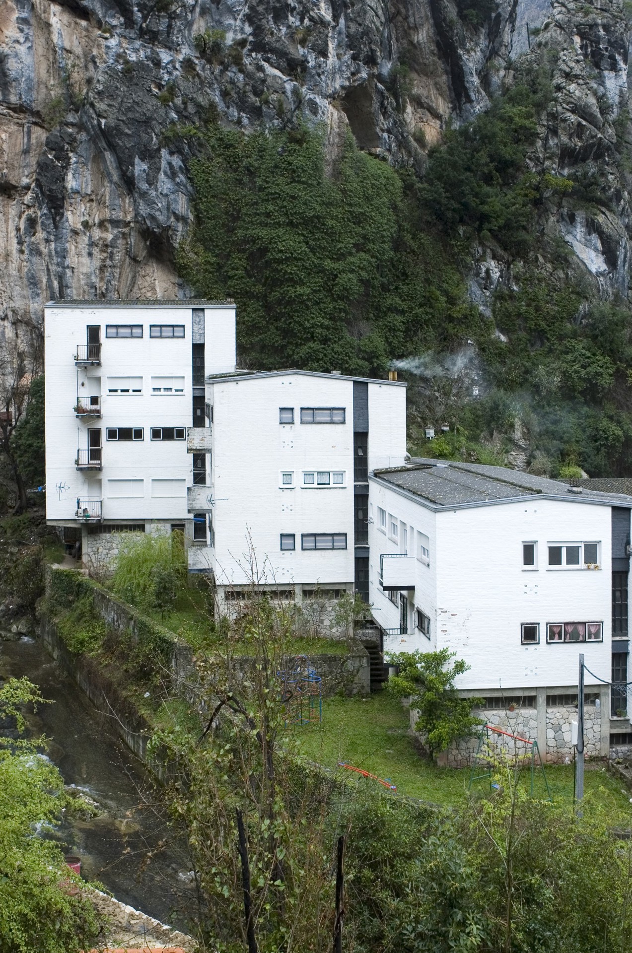  Viviendas en la Hermida