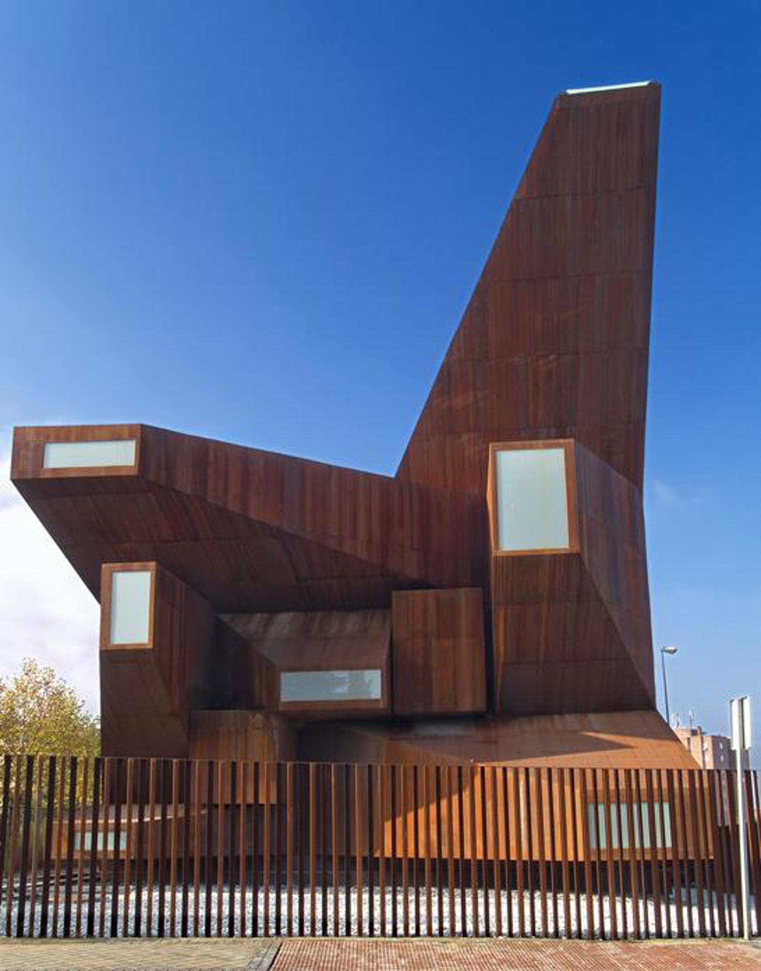  Centro Parroquial Santa Mónica