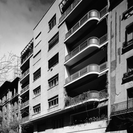 Edificio de viviendas para comercial inmobiliaria