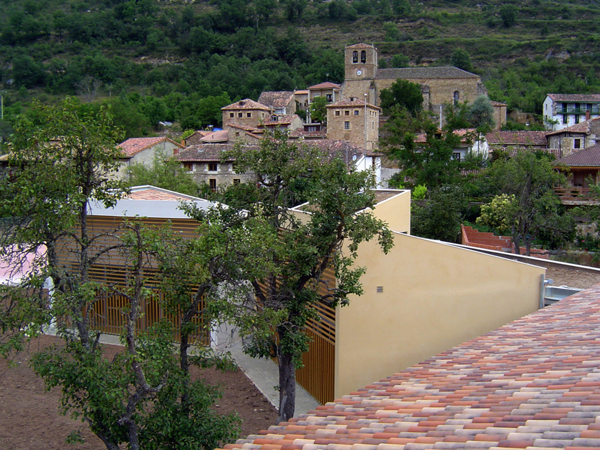  Centro de 3 unidades y servicios complementarios en el C.R.A. San Miguel Arcángel