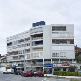 Bloque de viviendas en el paseo García Lago