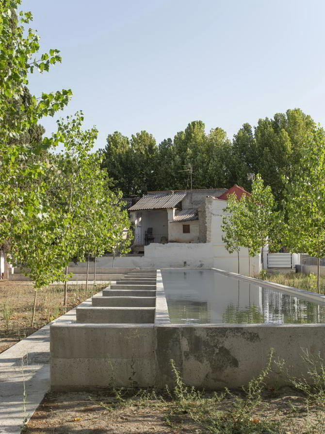 Donde cantan las acequias y crecen los chopos, Granada. Aida Caballero Sánchez, Juan Bachs Rubio (Bachs y Caballero), Juan Antonio Serrano García, Paloma Baquero Masats (Serrano + Baquero Arquitectos)