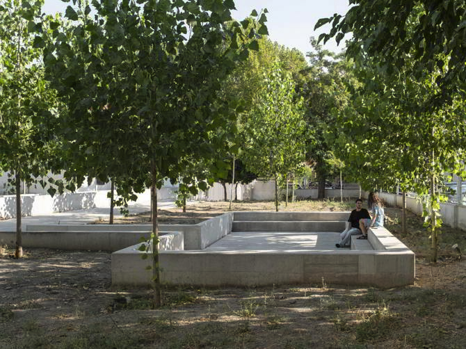 Donde cantan las acequias y crecen los chopos, Granada. Aida Caballero Sánchez, Juan Bachs Rubio (Bachs y Caballero), Juan Antonio Serrano García, Paloma Baquero Masats (Serrano + Baquero Arquitectos)