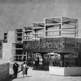 Pabellón Español en la Exposición Universal de Bruselas (Pabellón de los Hexágonos)