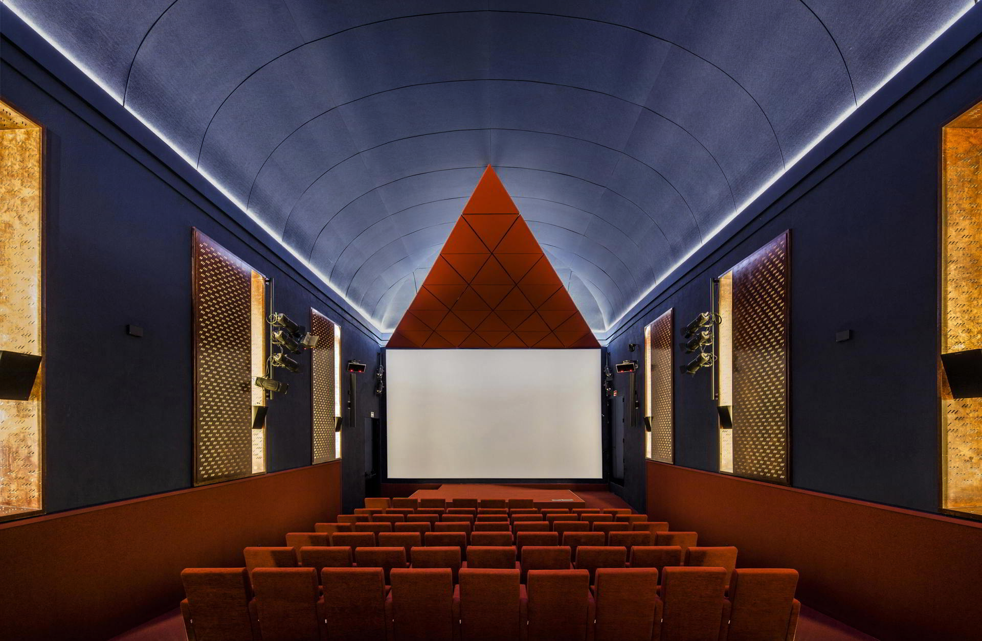  CINE Y AUDITORIO SABATINI DEL MUSEO NACIONAL CENTRO DE ARTE REINA SOFÍA
