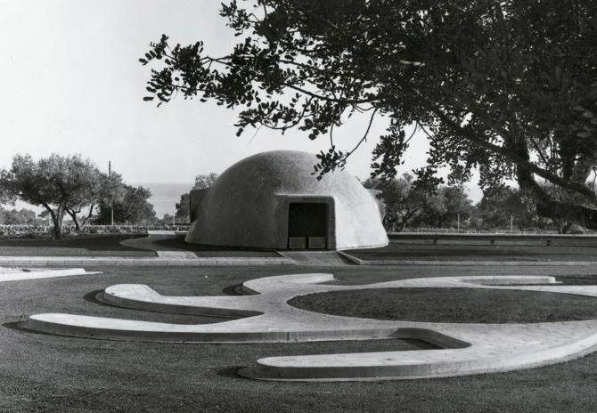 Pabellón meteorológico de la central nuclear de Vandellòs, Tarragona. Antonio Bonet Castellana