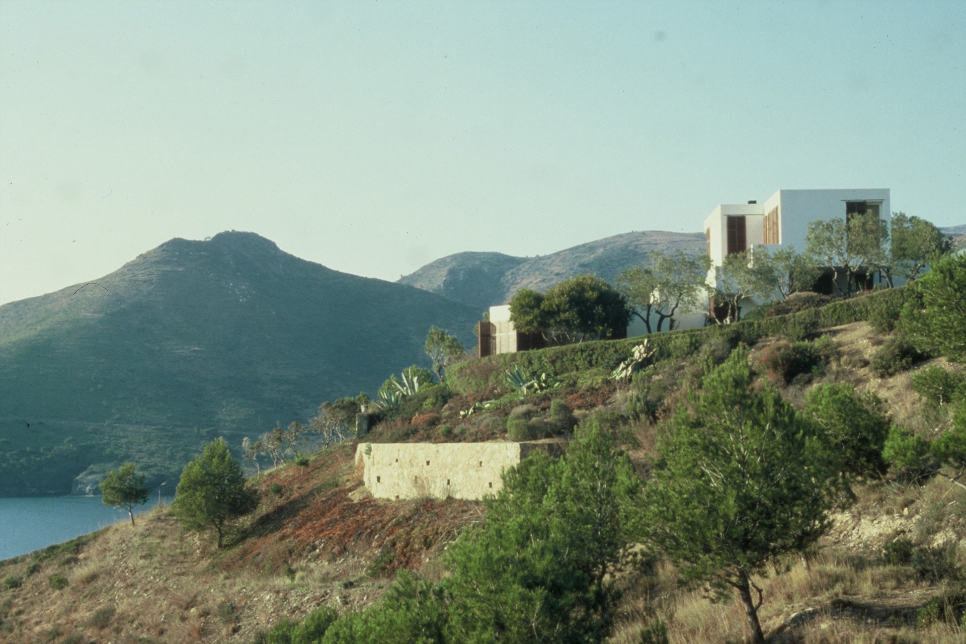  Casa Clos Rahola (Casa Cala Pelosa)